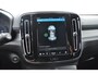 Volvo XC40 B4 211PK Automaat Plus Dark / Adaptive cruise control / Elektrische stoelen / Harman Kardon audio / Pilot assist / BLIS / Stoel en stuur verwarming / Elektrische achterklep / Parkeersensoren met camera / Google infotainment