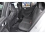 Volvo XC40 B4 211PK Automaat Plus Dark / Adaptive cruise control / Elektrische stoelen / Harman Kardon audio / Pilot assist / BLIS / Stoel en stuur verwarming / Elektrische achterklep / Parkeersensoren met camera / Google infotainment
