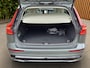 Volvo V60 2.0 T8 Plug-in hybrid AWD Ultra Dark | Volvo Guard Alarm | Extra getint glas achter | 19" 5-triplespaaks Glossy Black Diamond Cut