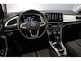Volkswagen T-Roc Life Edition 1.5 TSI 150pk DSG Automaat Adaptive cruise control, Achteruitrijcamera, LED koplampen, App connect, Parkeersensoren, Airco, DAB, Radio
