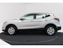 Nissan Qashqai 1.3 DIG-T Visia (TREKHAAK, STOELVERWARMING, CARPLAY, CRUISE CONTROL, PARKEERSENSOREN)