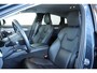 Volvo S90 T8 AWD Inscription | Trekhaak Semi-Elektrisch | Standkachel | Harman/Kardon Audiosysteem | Stoelverwarming Voor en Achter | Stuurwielverwarming | Adaptieve Full-LED Koplampen |  Lederbekleed Dashboard | Parkeersensoren Voor en Achter | Parkeercamera Achter | Keyless Entry |