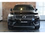 Volvo XC40 T4 Plug-in hybrid Core Bright | Verwarmbare voorstoelen en stuurwiel | Apple carplay/Android auto | Elektrische achterklep | Keyless | 18 inch Lichtmetalen velgen