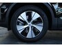 Volvo XC40 T4 Plug-in hybrid Core Bright | Verwarmbare voorstoelen en stuurwiel | Apple carplay/Android auto | Elektrische achterklep | Keyless | 18 inch Lichtmetalen velgen