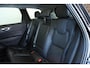 Volvo XC60 2.0 T8 Plug-in hybrid AWD Plus Dark | Panoramadak | Semi-Electrische Wegklapbare trekhaak | Longe Range | Google Infotainment | Parkeercamera | Parkeersensoren voor + achter | Stoelverwarming | Dealeronderhouden