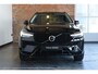 Volvo XC60 2.0 T8 Plug-in hybrid AWD Plus Dark | Panoramadak | Semi-Electrische Wegklapbare trekhaak | Longe Range | Google Infotainment | Parkeercamera | Parkeersensoren voor + achter | Stoelverwarming | Dealeronderhouden