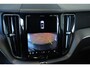 Volvo XC60 2.0 T8 Plug-in hybrid AWD Plus Dark | Panoramadak | Semi-Electrische Wegklapbare trekhaak | Longe Range | Google Infotainment | Parkeercamera | Parkeersensoren voor + achter | Stoelverwarming | Dealeronderhouden