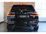 Volvo XC60 2.0 T8 Plug-in hybrid AWD Plus Dark | Panoramadak | Semi-Electrische Wegklapbare trekhaak | Longe Range | Google Infotainment | Parkeercamera | Parkeersensoren voor + achter | Stoelverwarming | Dealeronderhouden