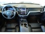 Volvo XC60 2.0 T8 Plug-in hybrid AWD Plus Dark | Panoramadak | Semi-Electrische Wegklapbare trekhaak | Longe Range | Google Infotainment | Parkeercamera | Parkeersensoren voor + achter | Stoelverwarming | Dealeronderhouden