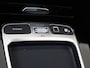 Mercedes-Benz A-klasse 250 e Business Solution AMG Panoramadak / Memory Seats / 360 Camera / Keyless / 19'' velgen / Nightpakket / Sfeerverlichting / Alpine grey /