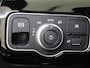 Mercedes-Benz A-klasse 250 e Business Solution AMG Panoramadak / Memory Seats / 360 Camera / Keyless / 19'' velgen / Nightpakket / Sfeerverlichting / Alpine grey /