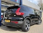 Volvo XC40 1.5 T5 Recharge R-Design / Automaat / NL-Auto / Dealer-Onderhouden / Open/Panodak / Leder-Alcantara / Harman-Kardon / Digitaal Dashboard / Keyless / LED / DAB / Navi / Apple-Carplay&Android-Auto / 360 Graden Camera / Adaptieve Cruise-Control / Pilot-Assist / ELKTR-Achterklep / ELKTR-Wegklapbare Trekhaak / PDC / LMV 19'' / ENZ.