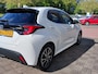 Toyota Yaris 1.5 Hybrid Dynamic | Apple Carplay+Android Auto | Clima | Adap.Cruise | Led Koplampen | Rijstrook+Licht+Regensensor | Achteruitrijcamera | Stoelverwarming | Mistlampen | Privacy Glass |16''lm