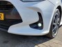 Toyota Yaris 1.5 Hybrid Dynamic | Apple Carplay+Android Auto | Clima | Adap.Cruise | Led Koplampen | Rijstrook+Licht+Regensensor | Achteruitrijcamera | Stoelverwarming | Mistlampen | Privacy Glass |16''lm