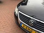 Volkswagen Passat Variant 1.6 FSI Highline Business | €250,- KORTING | 6vers