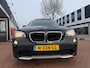 BMW X1 sDrive18i Exec. | €250,- KORTING | apk 18-02-2027 |