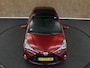 Toyota Yaris 1.5 Hybrid Bi-Tone - PANORAMADAK - KEYLESS ENTRY/START - ACHTERUITRIJCAMERA - NAVIAGTIE - BLUETOOTH TELEFOONVOORBEREIDING - CRUISE CONTROL - CLIMATE CONTROL - LICHTMETALEN VELGEN - BOTS PREVENTIE SYSTEEM