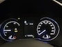 Toyota Yaris 1.5 Hybrid Bi-Tone - PANORAMADAK - KEYLESS ENTRY/START - ACHTERUITRIJCAMERA - NAVIAGTIE - BLUETOOTH TELEFOONVOORBEREIDING - CRUISE CONTROL - CLIMATE CONTROL - LICHTMETALEN VELGEN - BOTS PREVENTIE SYSTEEM