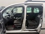 Renault Kangoo 1.2 TCe Rolstoelauto 3+1 Automaat - Bodemverlaging - Navigatie/R-link - 1e Eigenaar - Rolstoelvervoer