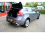 Volvo V40 2.0 D2 R-Design Navi|Leder-Alcantara|Clima|LMV