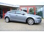Volvo V40 2.0 D2 R-Design Navi|Leder-Alcantara|Clima|LMV