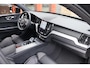 Volvo XC60 T6 Recharge AWD Plus Dark | Longe Range | Parkeercamera | Memory Stoelen | Keyless | Glossy Black