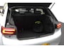 Volkswagen ID.3 204 PK Life 58 kWh, Stoelverwarming, Stuurverwarming, Adap. Cruise Control