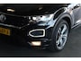 Volkswagen T-Roc 1.5 TSI Sport R-Line Virtual Cockpit | Elektr. Klep | Carplay | Navi | Bluetooth | Adapt. Cruise | 17" LMV | PDC V+A