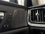 Volvo V60 2.0 T8 Plug-in hybrid AWD Ultra Dark | SOH 100% | Stoelverwarming V+A | Panoramadak | Apple Carplay/Android Auto | Harman/Kardon | 360 camera | HUD | LED | DAB |
