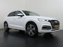 Audi Q5 55 TFSI e quattro Competition 32.000KM! |PANO| ELEKTRISCHE TREKHAAK| ELEK. ACHTERKLEP |MASSAGE| ADAPTIVE CRUISE| CAMERA| NET ONDERHOUD GEHAD RIJKLAAR INCL. 12 MND BOVAG GARANTIE| SFEERVERLICHTING