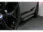 BMW 5-Serie 530e M Sport Edition / M5 Look / M Sport Bodykit / Panoramadak / Stoelkoeling & -verwarming / Iconic Glow / Harman Kardon / Elektr. verstelbare voorstoelen (links memory) / HUD / Rondomzichtcamera / Apple Carplay - Android Auto / Achterbank verwarming / Dodehoekdetectie / 21'' LMV / Achteruitrijcamera / Shadow Line