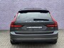 Volvo V90 2.0 T8 Plug-in hybrid AWD Ultra Dark | SOH: 100% | 4 seizoen banden | Extra getint glas | Gelaagd glas | Trekhaak | Luchtvering | Bowers & Wilkins | Massage | Stoel Koeling | 360° Camera | Adaptieve cruise | Stoel/stuur verwarming |