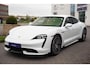 Porsche Taycan Turbo 93 kWh|1 Eig.|Org. NL|Achterasbesturing|Innodrive|Matrix|Sport Chrono|Bijrijdersdisplay|Oleo Leder|Bose|Luchtvering|Full Option|Dealer Onderhouden|Nieuwstaat !!