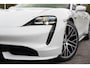 Porsche Taycan Turbo 93 kWh|1 Eig.|Org. NL|Achterasbesturing|Innodrive|Matrix|Sport Chrono|Bijrijdersdisplay|Oleo Leder|Bose|Luchtvering|Full Option|Dealer Onderhouden|Nieuwstaat !!