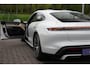 Porsche Taycan Turbo 93 kWh|1 Eig.|Org. NL|Achterasbesturing|Innodrive|Matrix|Sport Chrono|Bijrijdersdisplay|Oleo Leder|Bose|Luchtvering|Full Option|Dealer Onderhouden|Nieuwstaat !!