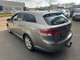 Toyota Avensis Wagon 1.8 VVTi Dynamic AUTOMAAT CAMERA TREKHAAK STOELVERW