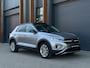 Volkswagen T-Roc 1.5 TSI Style Facelift Pano, Beats, Camera, Carplay etc!