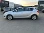 Opel Astra 1.4 Berline Airco Trekhaak 69000km !!