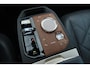 BMW iX xDrive40 High Executive 77 kWh / SoH 95,9% / Trekhaak / Panoramadak / 360Camera / Head-up / Leder / Softclose / Harman Kardon / 21'' / Keyless / Stoelventilatie+Verwarming / Stuurverwarming / Dodehoek / DAB / ACC