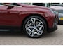 BMW iX xDrive40 High Executive 77 kWh / SoH 95,9% / Trekhaak / Panoramadak / 360Camera / Head-up / Leder / Softclose / Harman Kardon / 21'' / Keyless / Stoelventilatie+Verwarming / Stuurverwarming / Dodehoek / DAB / ACC