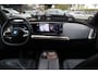 BMW iX xDrive40 High Executive 77 kWh / SoH 95,9% / Trekhaak / Panoramadak / 360Camera / Head-up / Leder / Softclose / Harman Kardon / 21'' / Keyless / Stoelventilatie+Verwarming / Stuurverwarming / Dodehoek / DAB / ACC