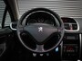 Peugeot 207 CC 1.6 VTi Noir & Blanc | Clima | Cruise | Audio | 17 inch | Pdc |