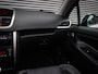 Peugeot 207 CC 1.6 VTi Noir & Blanc | Clima | Cruise | Audio | 17 inch | Pdc |