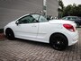 Peugeot 207 CC 1.6 VTi Noir & Blanc | Clima | Cruise | Audio | 17 inch | Pdc |