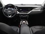 Kia Niro EV e-Niro ExecutiveLine 64 kWh | Schuif/Kanteldak | Lederen Interieur | Ele,verstelbare stoelen | Apple CarPlay/Android Auto | Camera | DAB | Stoelverwarming/Koeling | Stuurverwarming | Adaptieve Cruise Control |