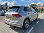 Volkswagen Tiguan 2.0 TSI 4Motion Highline R-Line, Panorama, Keyless, Head-up, Trekhaak, Carplay, Camera, Elektrische stoelen, LED
