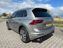 Volkswagen Tiguan 2.0 TSI 4Motion Highline R-Line, Panorama, Keyless, Head-up, Trekhaak, Carplay, Camera, Elektrische stoelen, LED