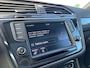 Volkswagen Tiguan 2.0 TSI 4Motion Highline R-Line, Panorama, Keyless, Head-up, Trekhaak, Carplay, Camera, Elektrische stoelen, LED