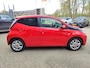 Toyota Aygo X X-JOY 5-DEURS NAVI CLIMA CAMERA BLUETOOTH 15'' LM-VELGEN PRIVACY GLASS EL-RAMEN/SPIEGELS NL-AUTO