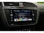Volkswagen Tiguan 1.5 TSI R-Line * Trekhaak - Virtual - Camera - Black Style - IQ Light - ACC - Sfeer - 1e Eig *